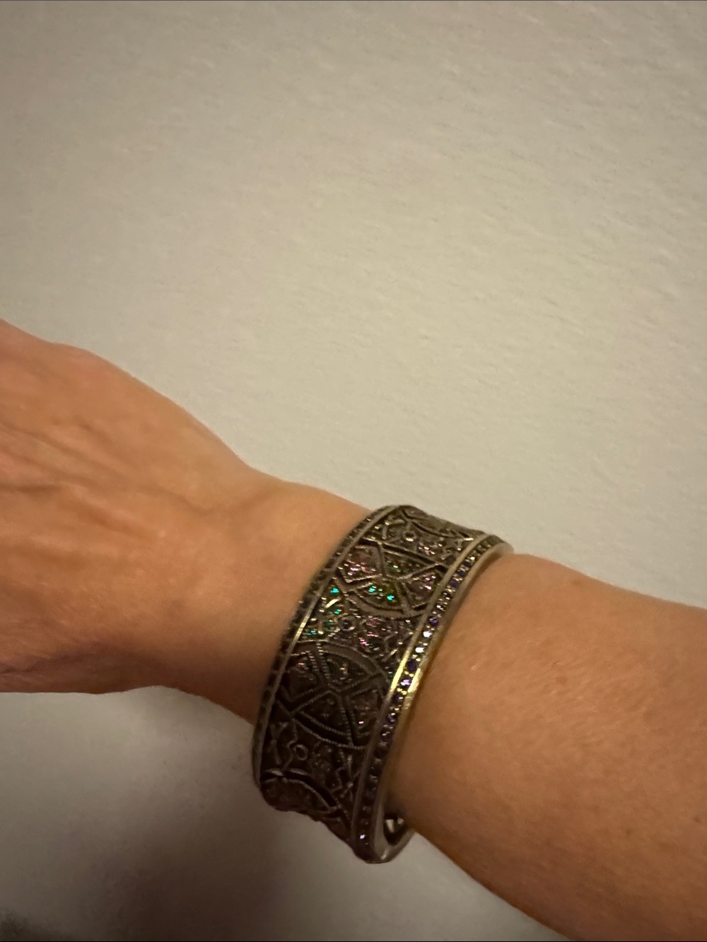 Elegant Heidi Daus Gold and Multicolor Bangle Bracelet - Picture 8 of 8